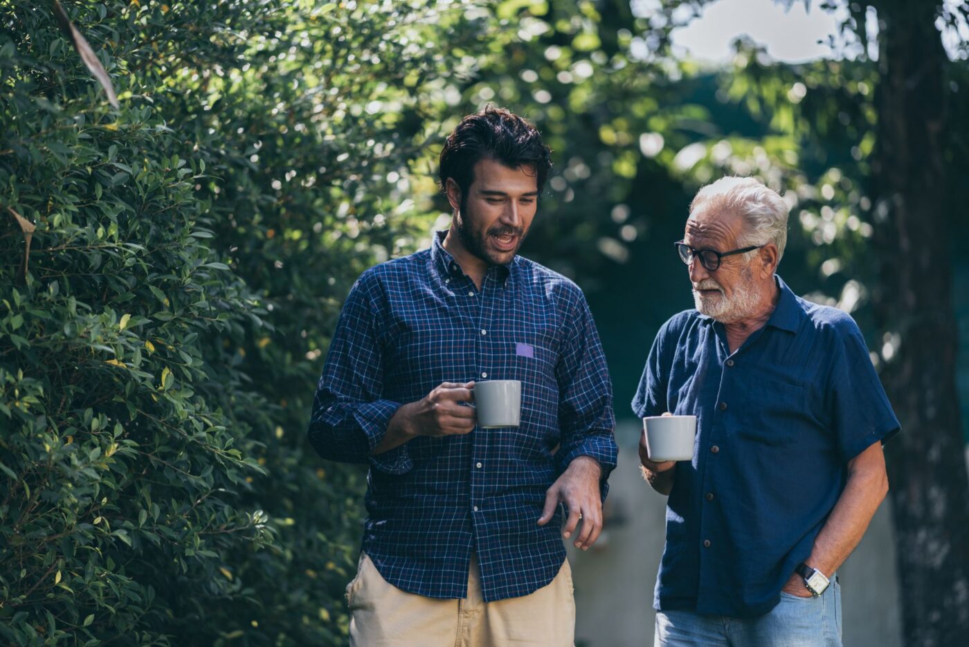 2 Men Talking